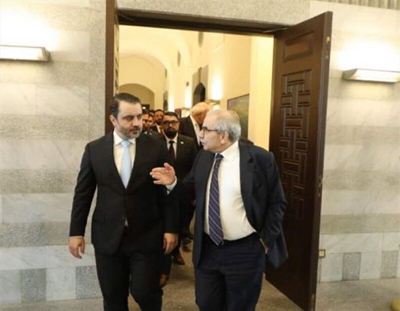 گفت وگوی وزیر خارجه حکومت موقت سوریه و نخست وزیر ل