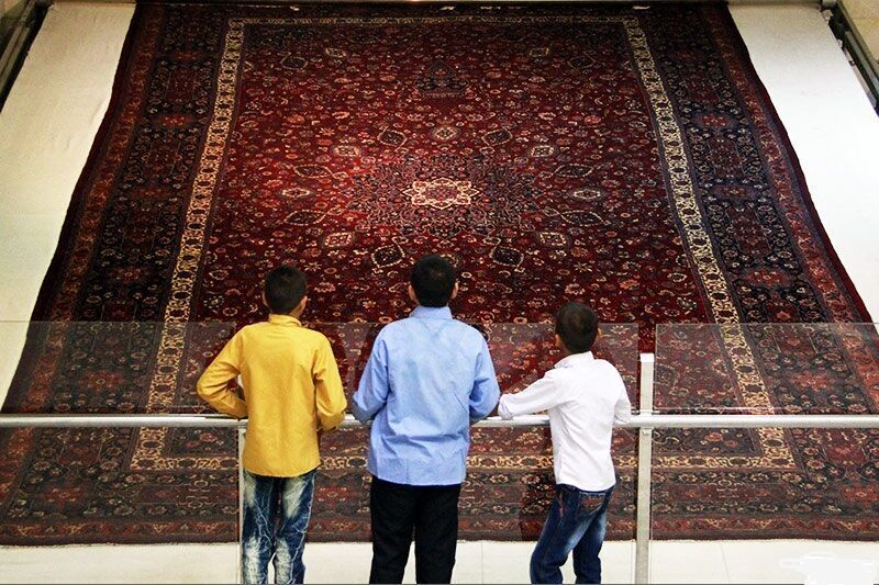 فرش خراسان پرآوازه غریب به شکوفایی با ایده‌های نو 