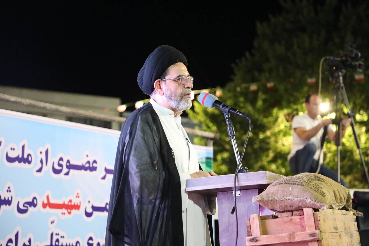 ایستادگی ملت ایران هیمنه پوشالی استکبار را درهم‌ ش