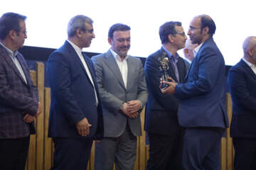 مراسم تجلیل از صادرکنندگان نمونه در مشهد