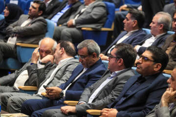 مراسم تجلیل از صادرکنندگان نمونه در مشهد