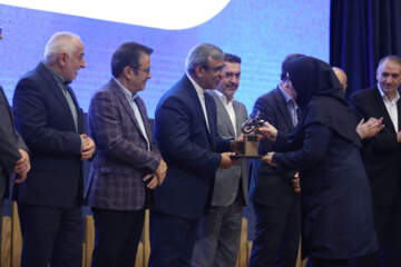 مراسم تجلیل از صادرکنندگان نمونه در مشهد