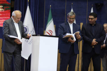 مراسم تجلیل از صادرکنندگان نمونه در مشهد