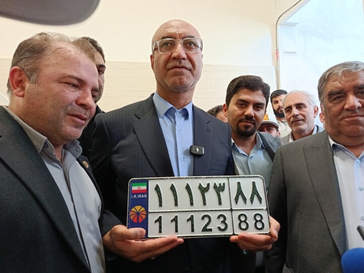 استاندار کرمانشاه: تردد خودروهای منطقه آزاد قصرشیرین در سراسر استان آزاد میشود