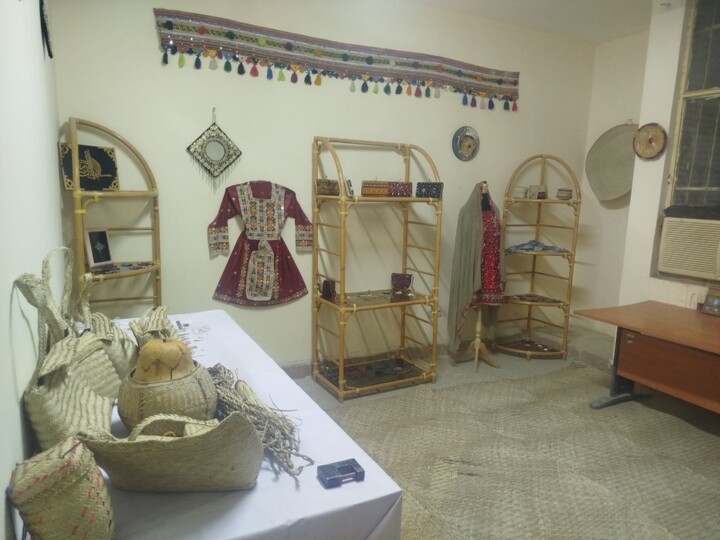 حمایت از هنرمندان و ترویج فرهنگ اصیل بلوچستان با برپایی نمایشگاه دائمی صنایعدستی درنیکشهر