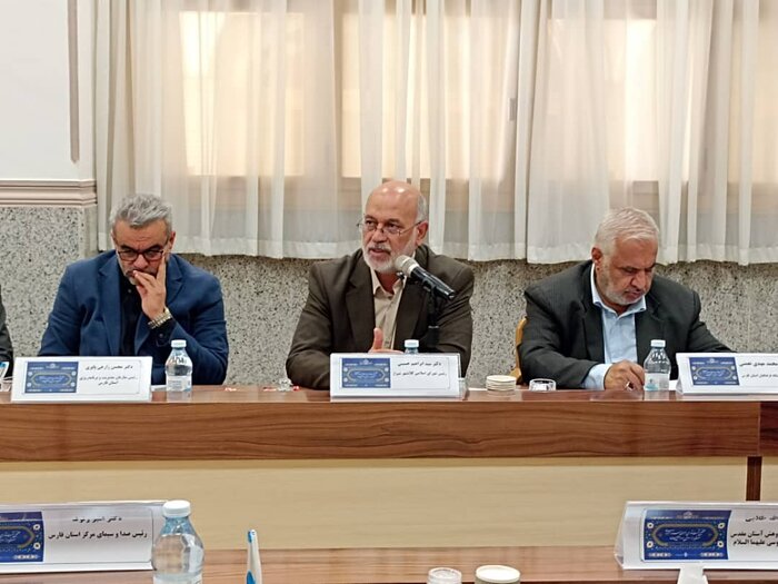 عملیاتیسازی سند «شیراز، سومین حرم اهل بیت(ع)» با تاکید بر گفتمانسازی و همافزایی دستگاه