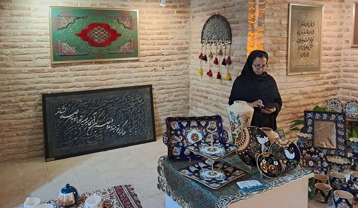 سهم خراسان رضوی از صادرات صنایع دستی ۲۲ میلیون دلار است