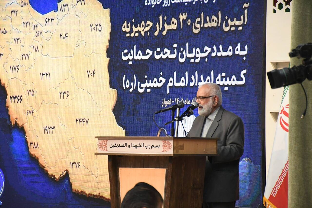 اجرای طرح سهامداری مددجویان کمیته امداد خوزستان در دامپروری