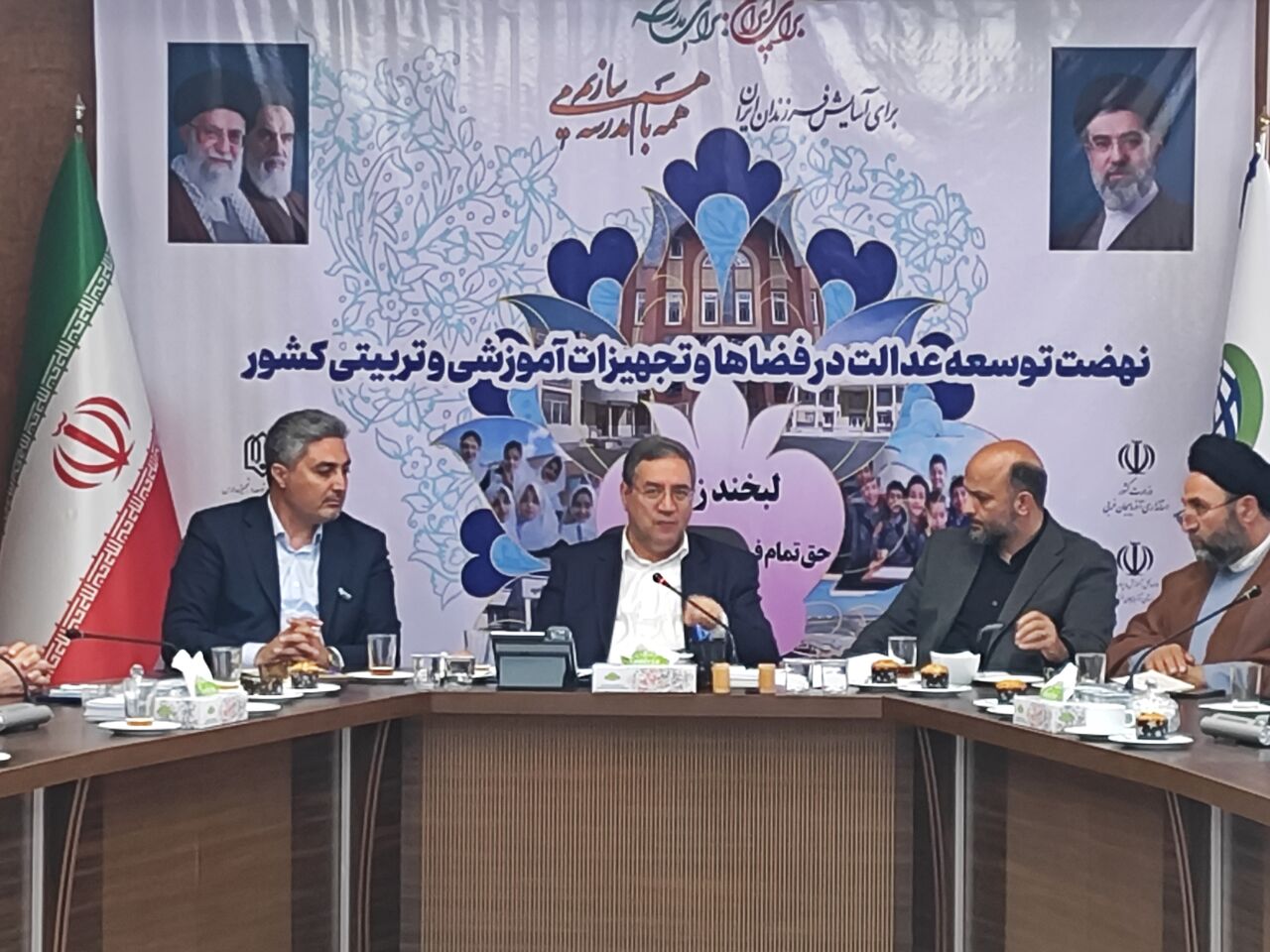 استاندار: رفع مشکل کمبود مدارس در آذربایجان‌غربی با کمک خیرا