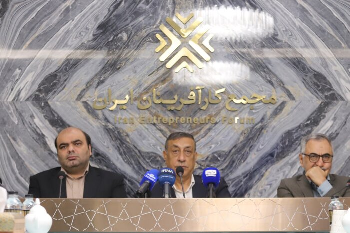 قائم‌پناه: در جنگ با بزرگ‌ترین ابرقدرتِ جهان سرافرازانه بیرون آمدیم