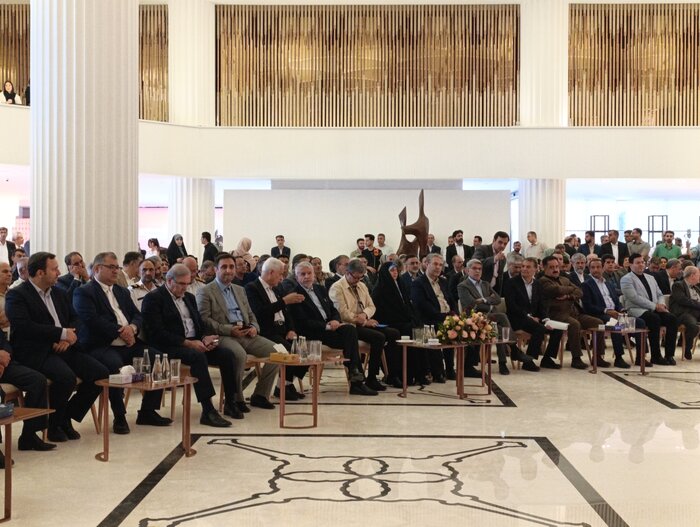زیرساختهای گردشگری اصفهان نیاز به تحول اساسی دارد/ موانع پیش روی سرمایه گذار برداشته شود