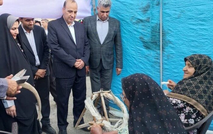 گلسرخ اسفندقه؛ نقشی از تار و پود قالی تا رویای توسعه