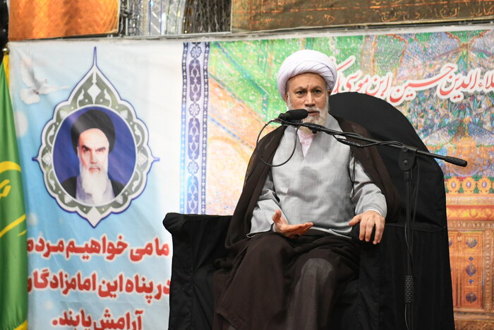 آیتالله دژکام: تضعیف جایگاه رهبری راهبرد دشمن است