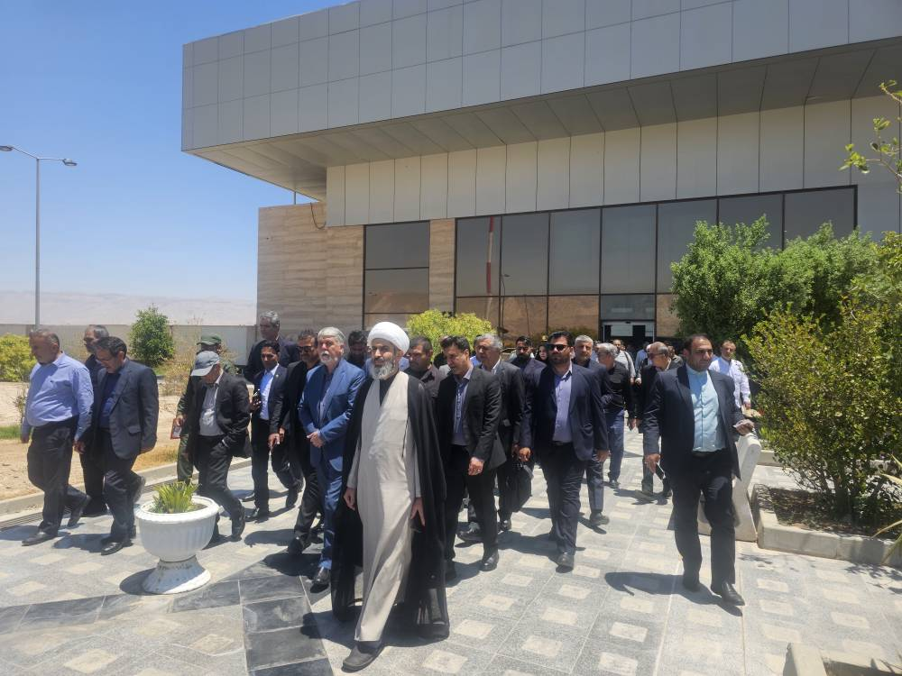 وزیر فرهنگ و ارشاد اسلامی وارد لامرد شد