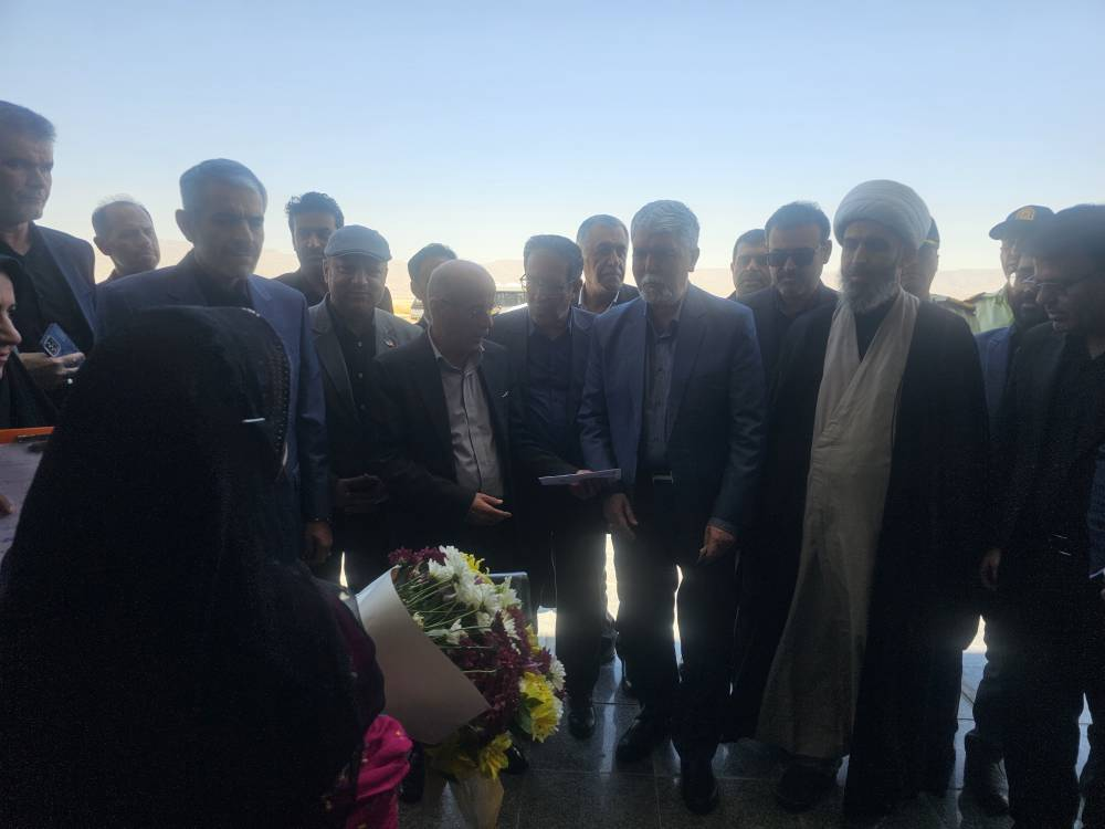 وزیر فرهنگ و ارشاد اسلامی وارد لامرد شد