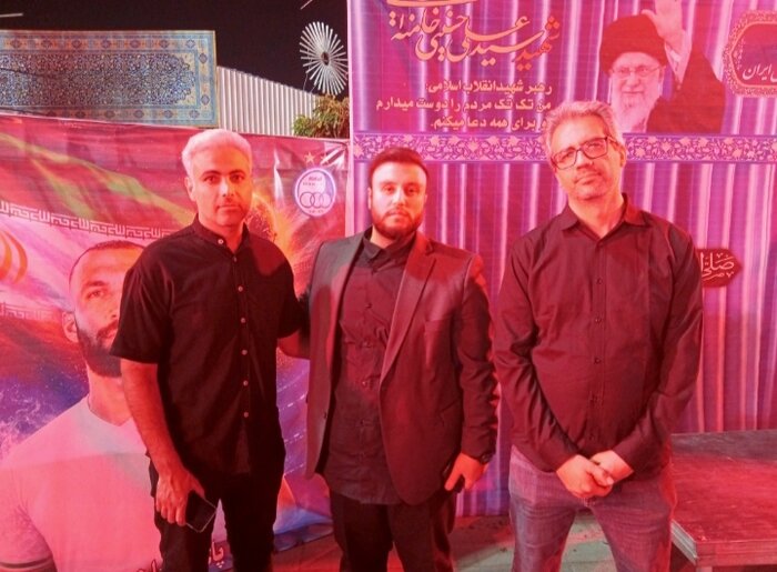 پرچم عزای حسین(ع) در موکب استقلال برافراشته شد