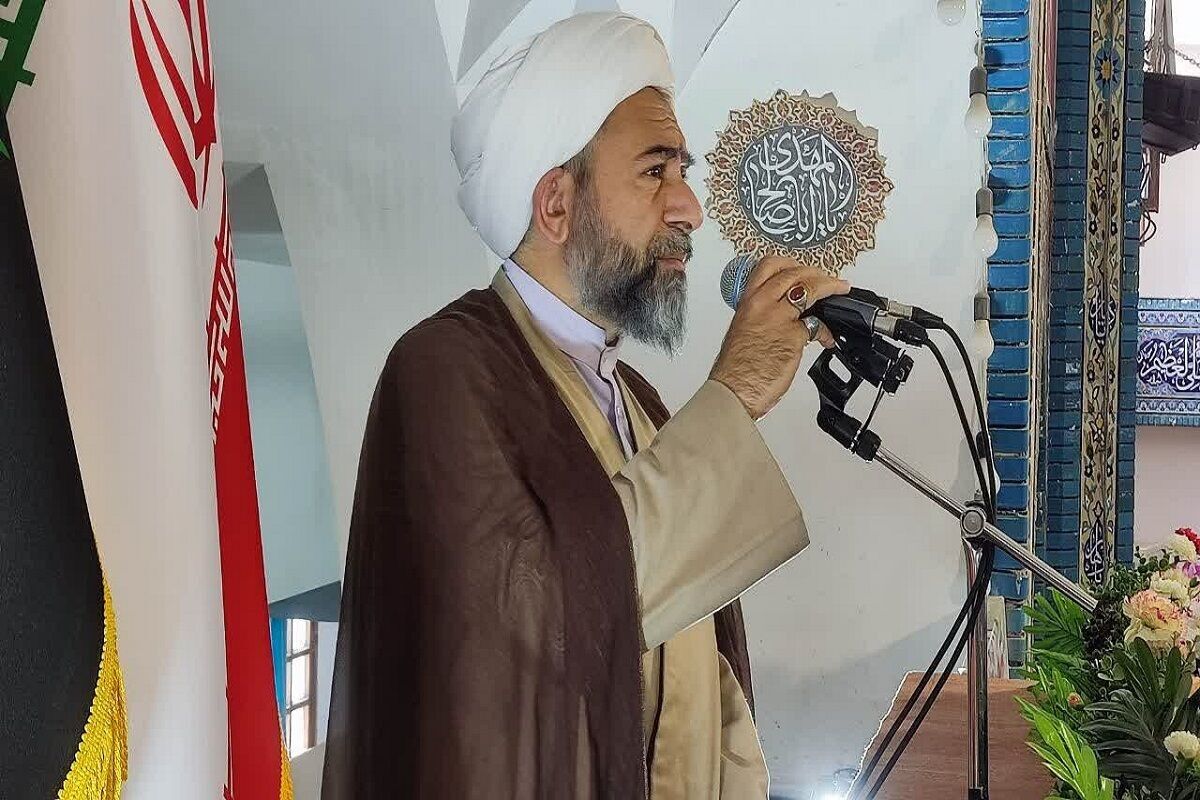 خطیب موقت جمعه بیرجند: خدمت خالصانه و جهادی به مردم اولویت دولتمردان باشد