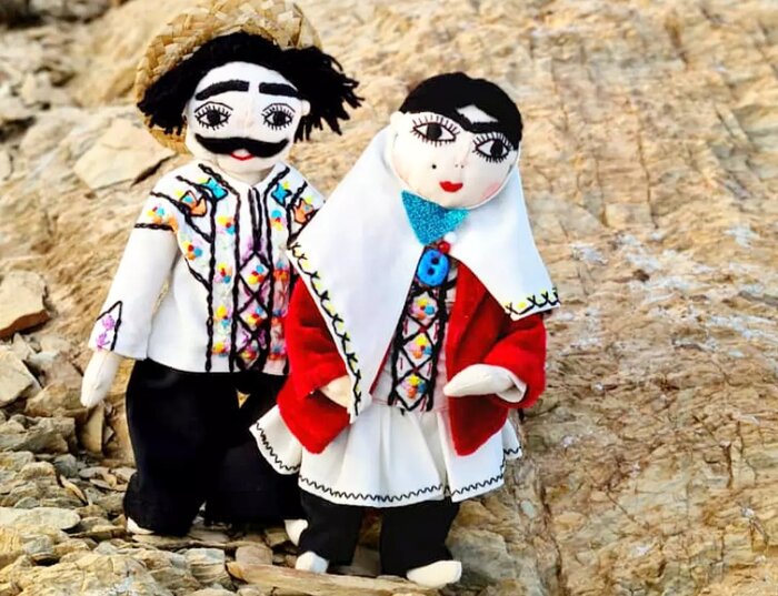 « اَروسک جُلی » سنگ صبور زنان روستای دُماب از فراموشی نجات یافت