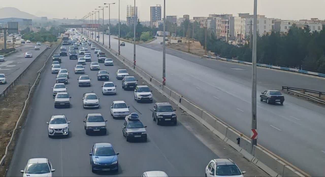 ترافیک پرحجم و نیمه سنگین در آزادراههای قزوین