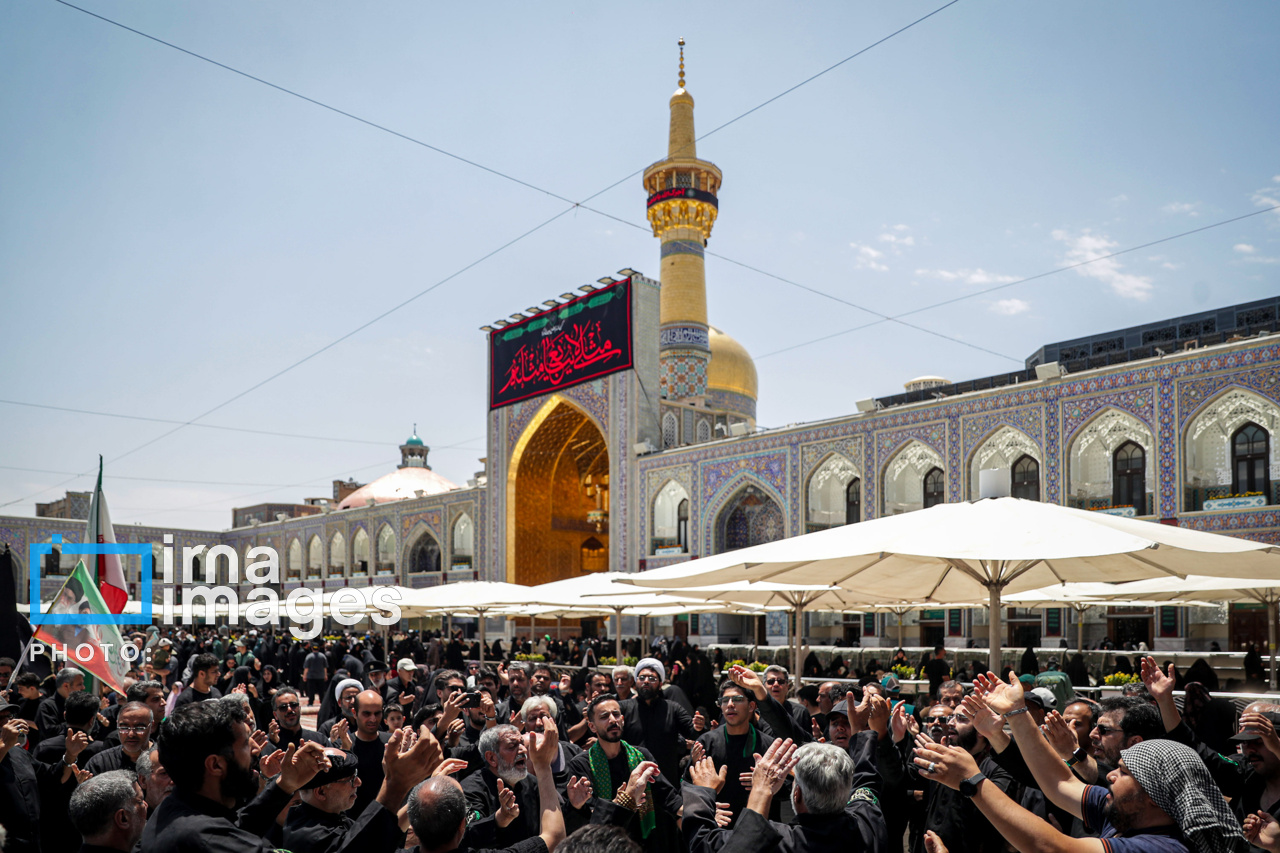 عزاداری تاسوعای حسینی در حرم مطهر رضوی