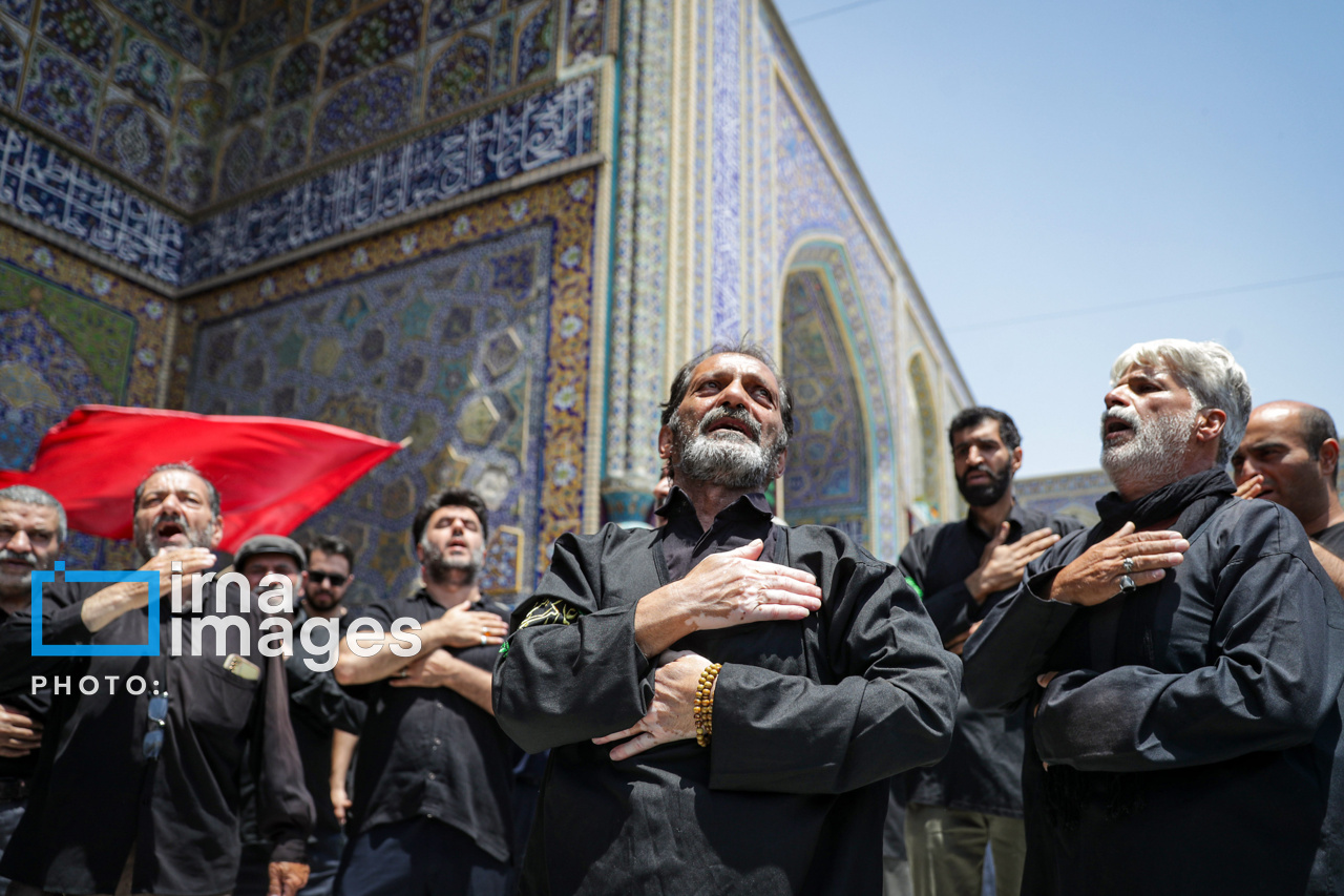 عزاداری تاسوعای حسینی در حرم مطهر رضوی
