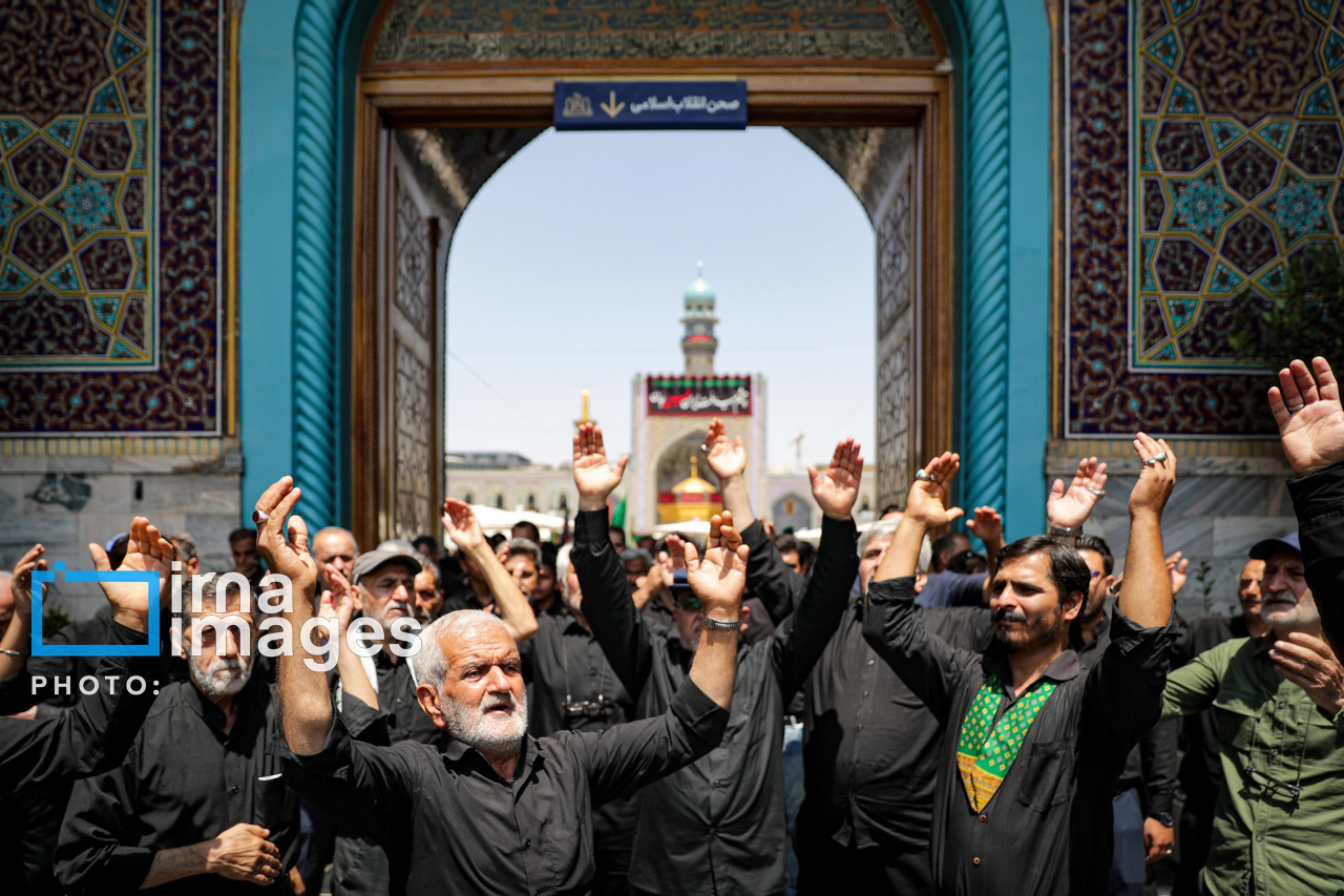 عزاداری تاسوعای حسینی در حرم مطهر رضوی