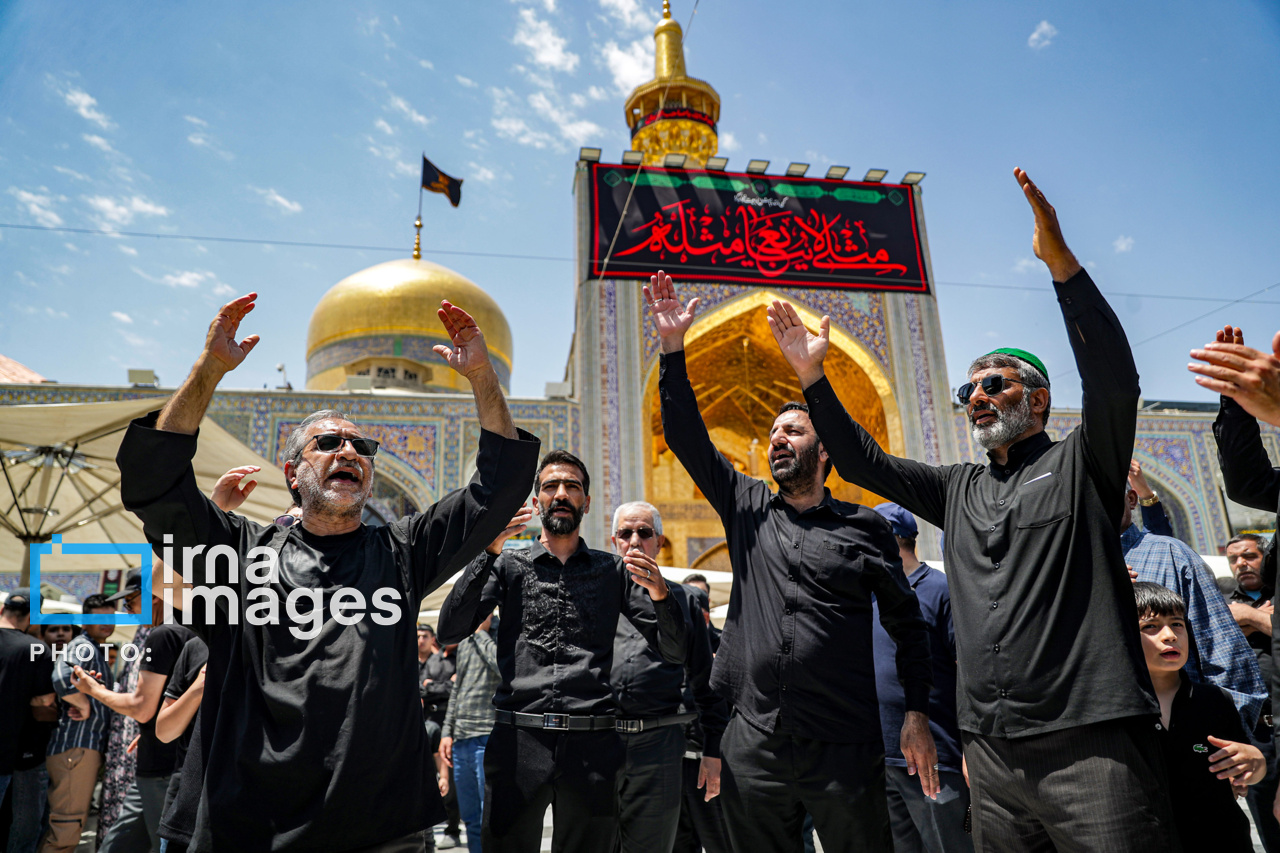 عزاداری تاسوعای حسینی در حرم مطهر رضوی