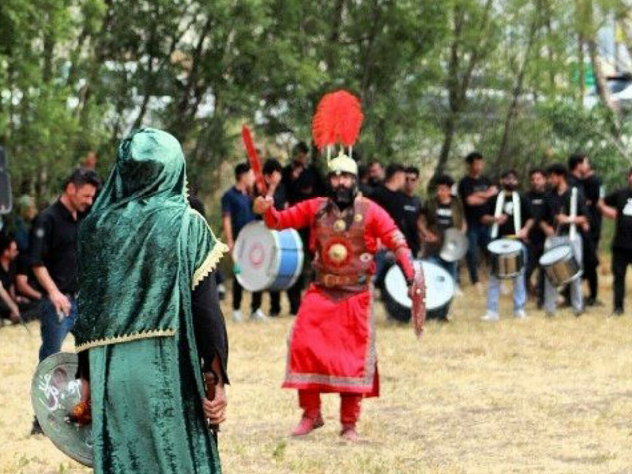 شبیه خوانان اردبیلی واقعه کربلا را به تصویر کشیدند