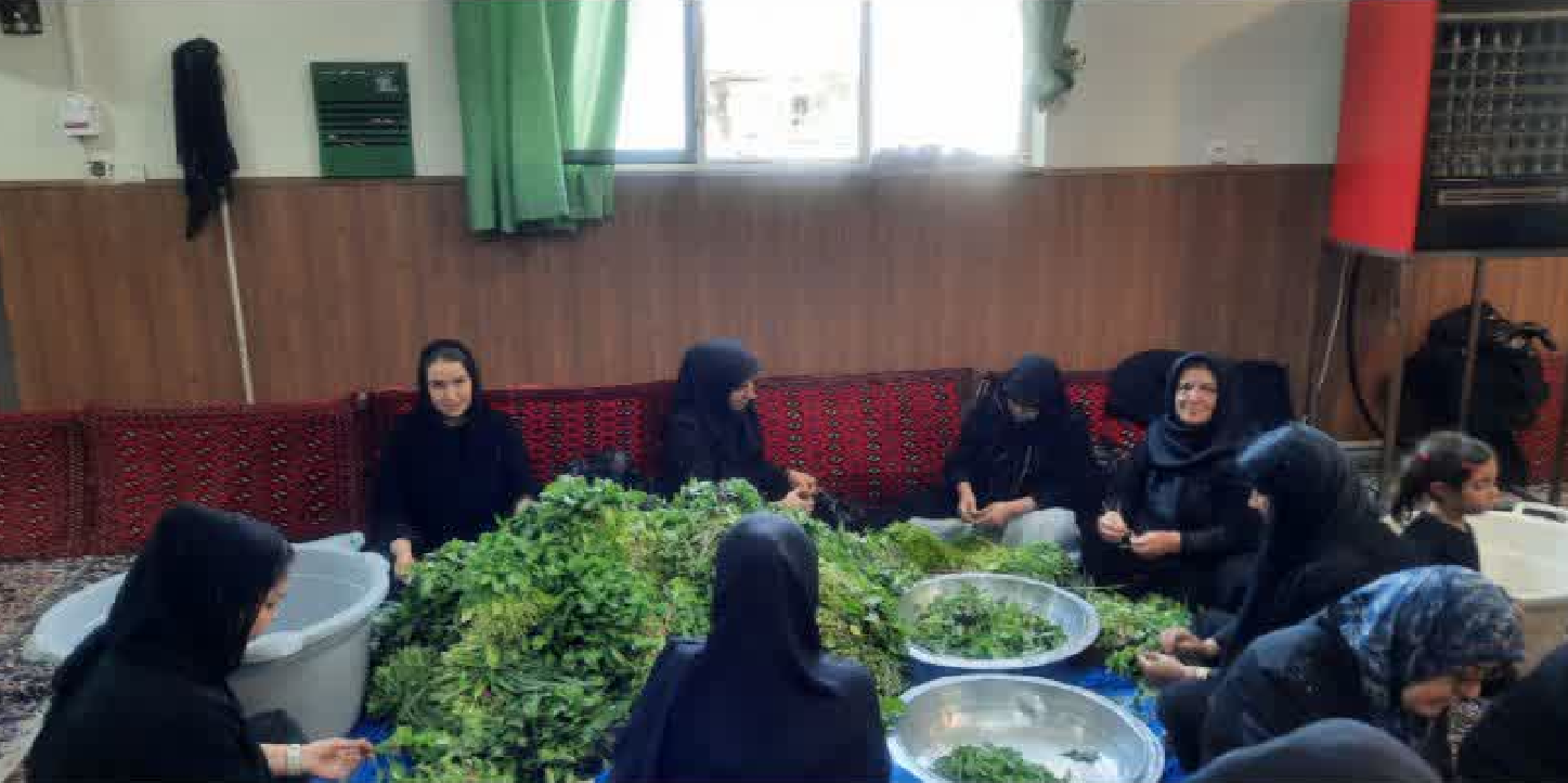 وقتی یک روستا دور یک حسینیه جمع می‌شود