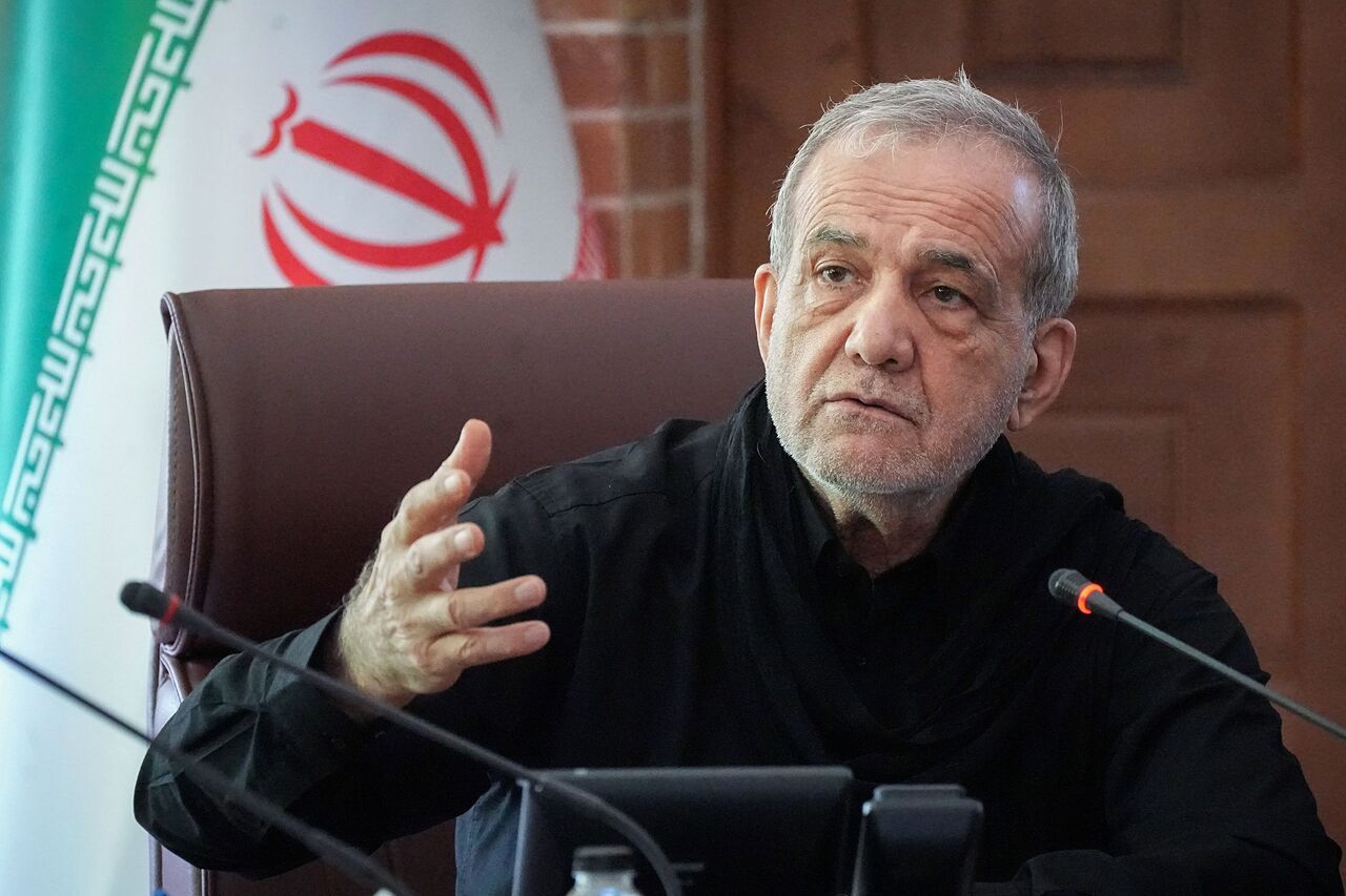 پزشکیان: نباید به اصلاحات محدود و مقطعی بسنده کنیم، بلکه باید بهترین الگوها  را هدف قرار دهیم
