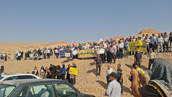 حبلهرود چشمانتظار اجرای قانون؛ تکرار تجمع مطالبهگران آب در بنهکوه پس از ۱۰ روز+ فیلم