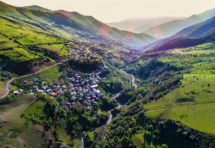 کلاردشت سوار بر آرزوهای بربادرفته
