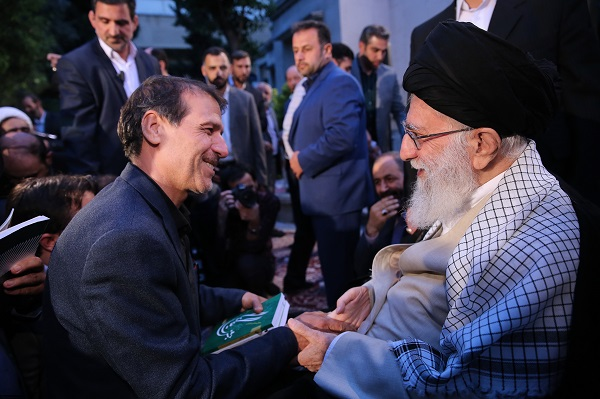 محدثی خراسانی: نگاه رهبر انقلاب به شعر، نگاهی فرهنگساز بود