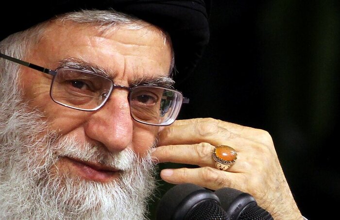 از یک انگشتر تا یک گفتمان؛ روایت آسیا از آقای شهید ایران