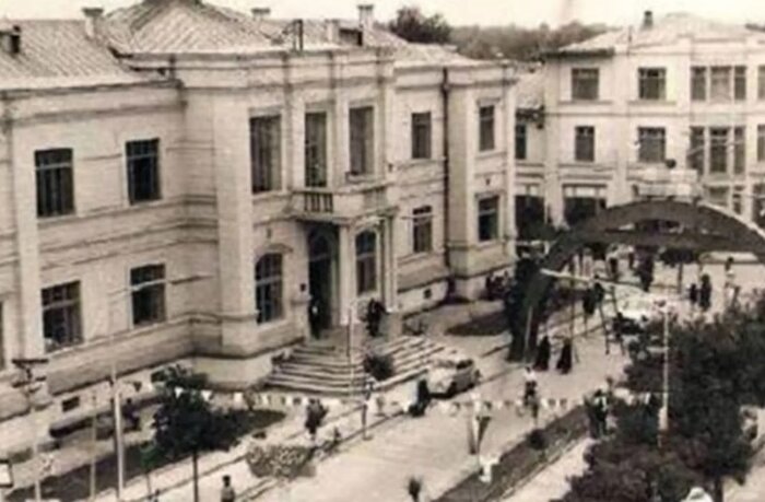 ۱۵ سال انتظار در ۱۰۰ سالگی عمارت تاریخی قائمشهر؛ کلید موزه در قفل وعدهها ماند