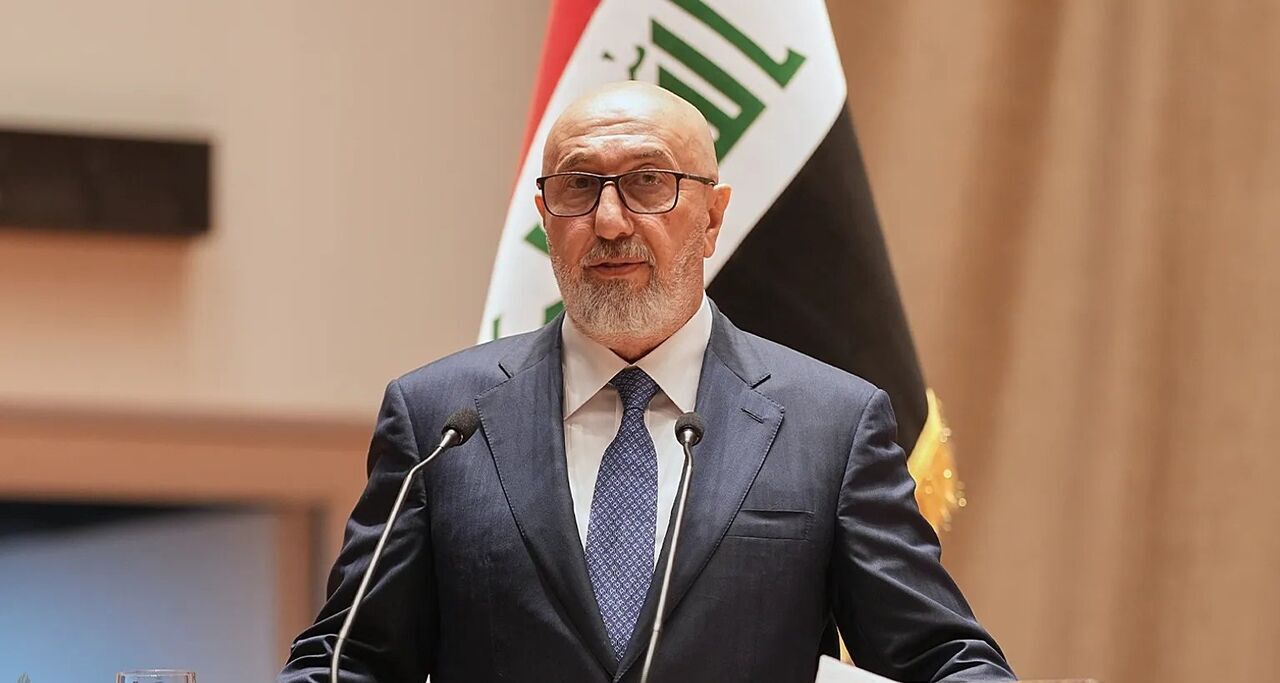 الرئيس العراقي يتوجه إلى طهران للمشاركة في مراسم تشييع القائد الشهيد