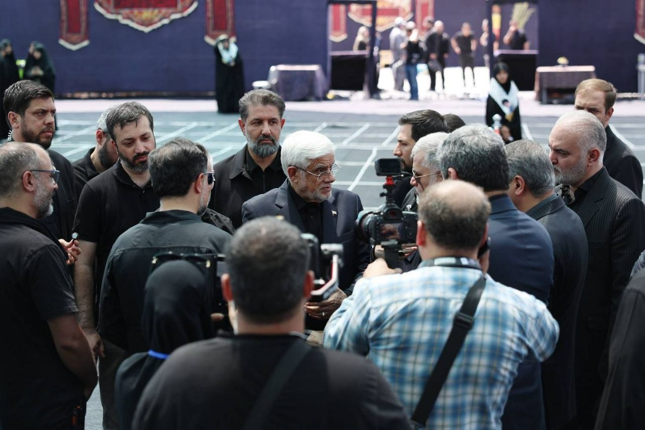 بازدید میدانی دکتر عارف از مراکز اسکان و درمان زائران مراسم تشییع رهبر شهید