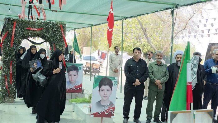 بدرقه کاروانهای عزادار میناب به تشییع پیکر رهبر شهید انقلاب
