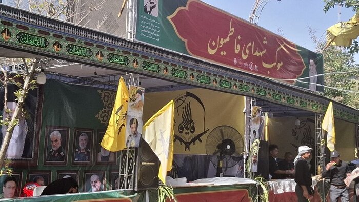 همدلی و دلتنگی در وداع با رهبر شهید؛ میزبانانی که خستگی نمیشناسند
