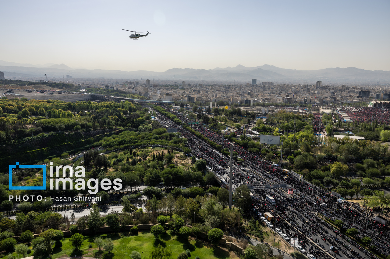 مراسم وداع با رهبر شهید انقلاب در صدر پوشش رسانههای آسیایی