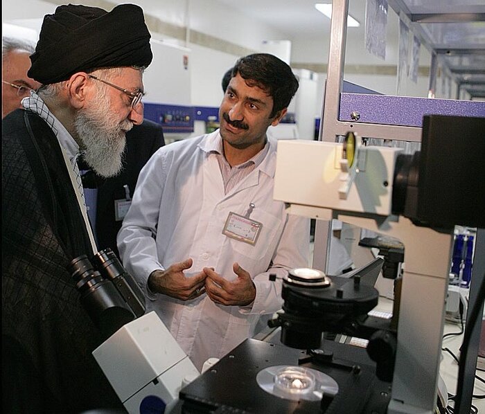 مدیریت جهادی؛ رمز تحقق شعار «ما میتوانیم» در نگاه رهبر شهید/ مردم، موفق در آزمون بدرقه