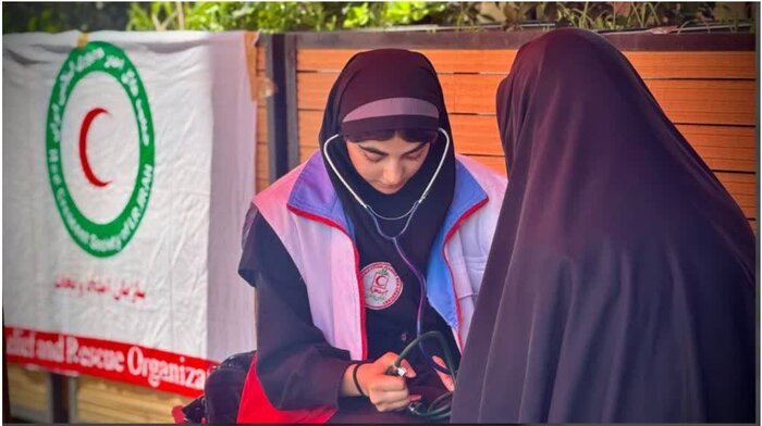 خادمان هلالاحمر گرمسار در جادهها و موکبها مستقر شدند + فیلم