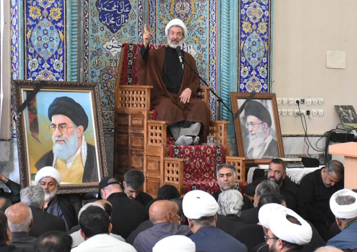 راه و نام رهبر شهید همچون فرهنگ عاشورا جاودانه است