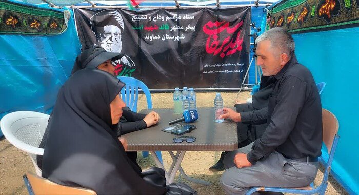 برای پدربزرگی گریه میکنم که فقط یک بار دیدمش