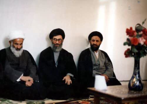 ناگفته‌های آیت‌الله نورمفیدی از رهبر شهید انقلاب؛ رفاقتی که از مدرسه نواب آغاز شد