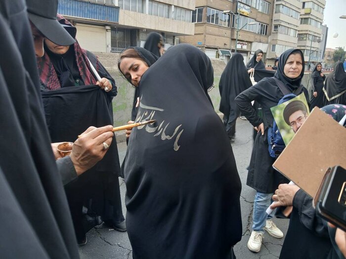 جهان نظارهگر یک ورق تاریخی دیگر/شهید زنده است