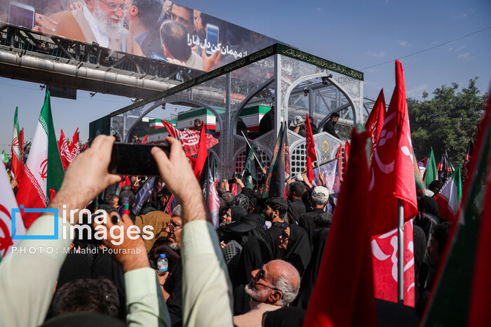 بعد از ۲ روز وداع جانسوز، تشییع پیکر مطهر آقای شهید ایران با حضور میلیونی عاشقان ولایت