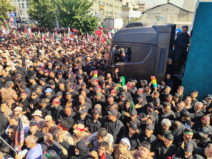 بعد از ۲ روز وداع جانسوز، تشییع پیکر مطهر آقای شهید ایران با حضور میلیونی عاشقان ولایت