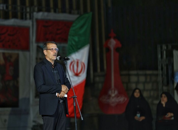 سوگواری اقوام ایرانی در تهران طنینانداز شد/ نوای ارسباران تا تجلیل از پدر شهید هنرمند