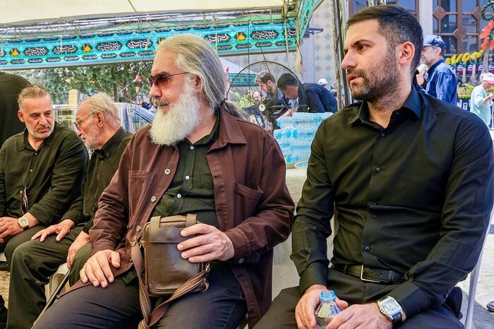 هنرمندان در بزنگاههای تاریخی همواره در کنار مردم هستند/رونمایی از ۲ اثر برای رهبر شهید